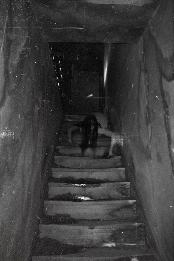 LaVozDelTerror's tweet photo. Esta noche de 22:30h a 00:00h 
FANTASMAS; EL CASO VIANDAS Y EL PALACIO DE LINARES
http://t.co/rvClBVk9gW

Dr.Terror http://t.co/UDi7uiCnz2