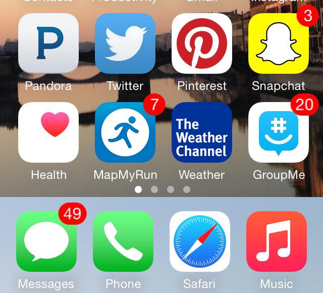 MalloryUndestad's tweet photo. Nearly 50 text messages, all about #pausepizza @StOlafPause. http://t.co/diSjmZnW0e