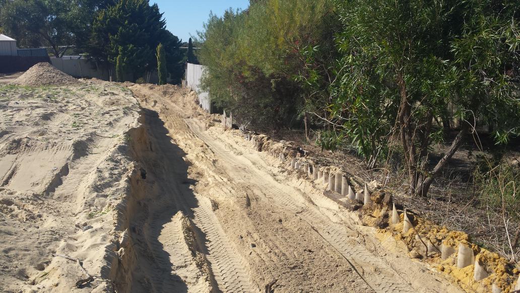 fostersfencing's tweet photo. 1 limestone wall gone http://t.co/kW7aa52Fg7