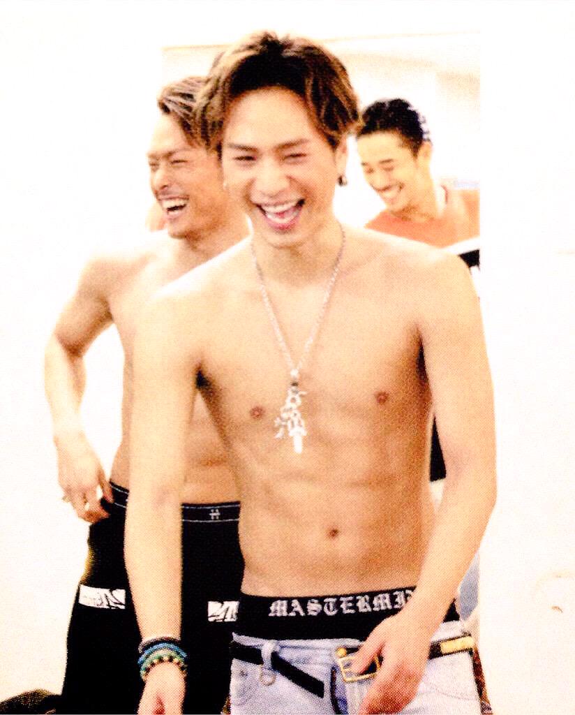 65_jsb3's tweet photo. おみおみ

これチャックあいてるでしょ

いや、うん、あいてるよね

#あいてるRT
#あいてないファボ http://t.co/s5m8FdsRZk