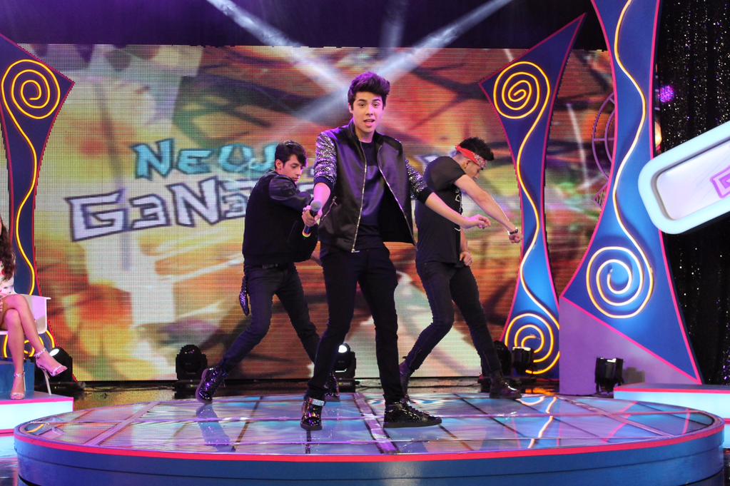 chavez_diiana's tweet photo. Lo que me gusto mas de #FinalNewGeneration fue @mariobautista_ 😍👌 Rumbaaa!!💃💃💜 http://t.co/Ogme1t3CGN