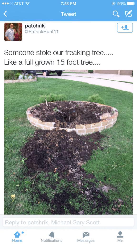 CauseWereGuys's tweet photo. Lmao how http://t.co/lhYT2ygWEs