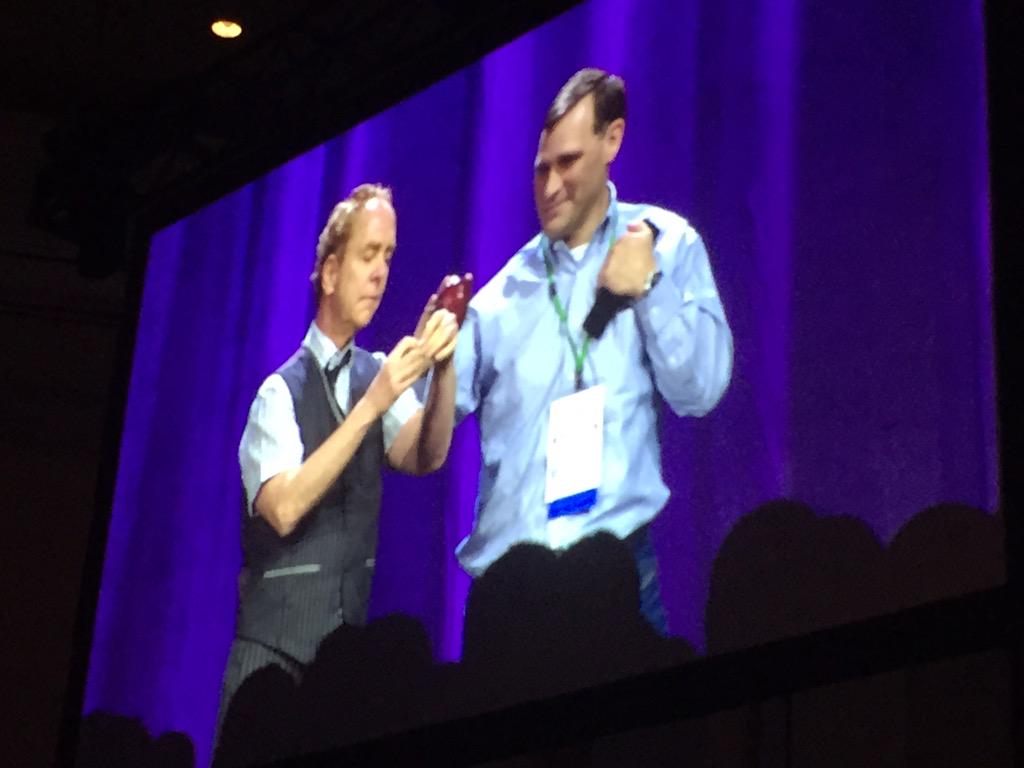 r2moeller's tweet image. Chuck Desmond from @MainlineInfoSy1 on stage with Penn and Teller at @IBMEdge!  #IBMEdge2015