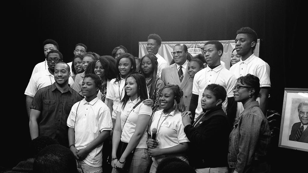Happy Birthday to the Honorable Louis Farrakhan. Much love. 
