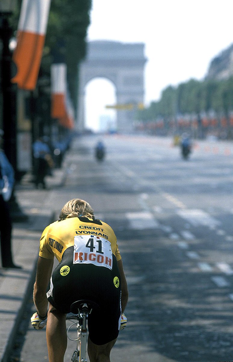 le sportif on Twitter: "1989 Laurent Fignon loses his yellow jersey 8 seconds in race against clock on the Champs Elysées. http://t.co/lL6Akvke9d" / Twitter