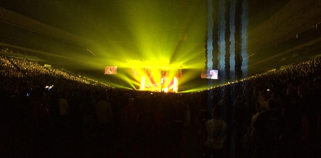 pkrall's tweet photo. @pkrall: #R40Live @rushtheband #RushXEC #RushinConcert #R40memories @neilpeartnews http://t.co/D3OIKPJyZs