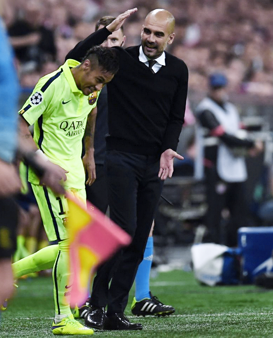 CulesIndonesia's tweet photo. Pep Guardiola dan Neymar http://t.co/6dpcObNjvx