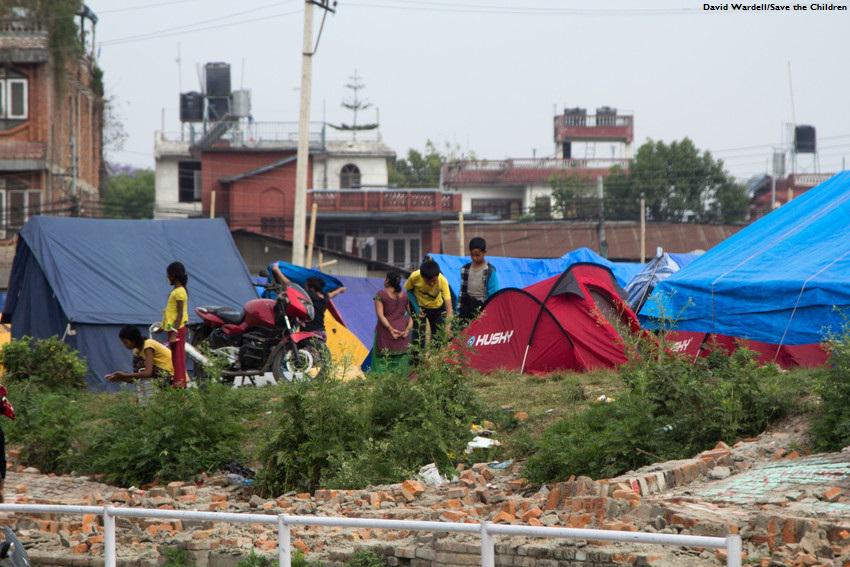 Nepal earthquake latest news: US helicopter 'still missing'