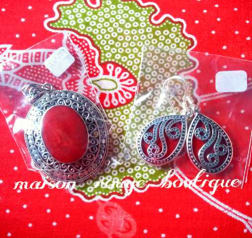 MaMaisonRouge's tweet photo. Perhiasan perak kualitas terbaik dr #Indonesia #Handmade Cek IG @maisonrouge_id #silver #earrings #pendant #jewelry http://t.co/l2WR3HtUk5