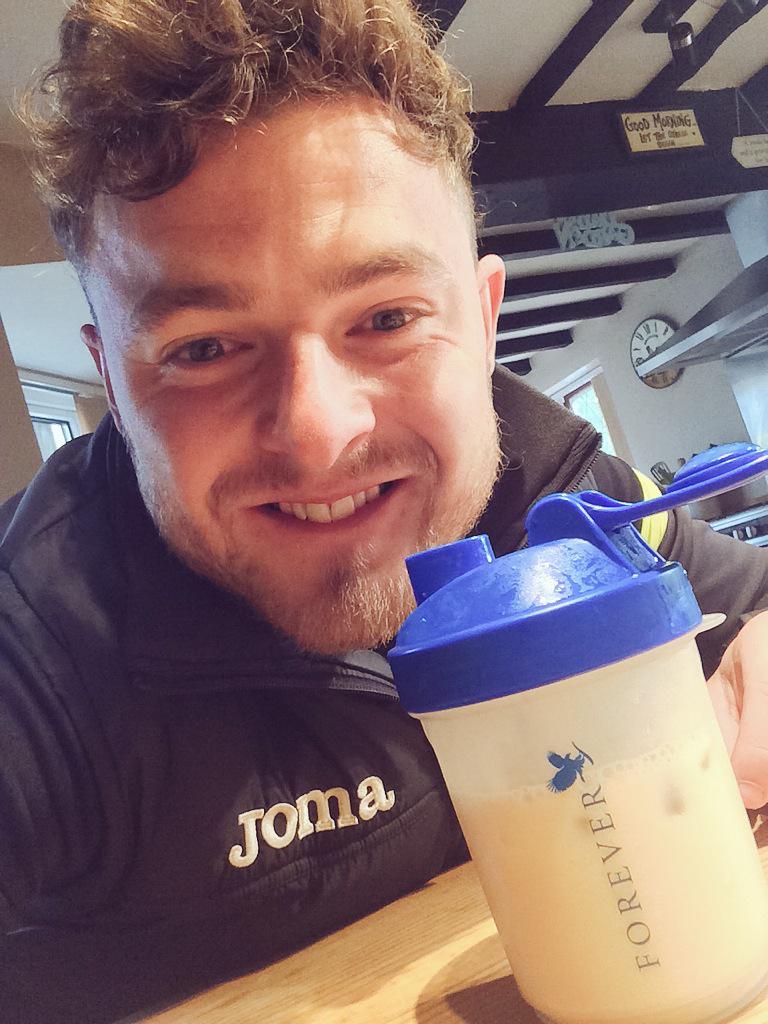 CForeverLiving's tweet photo. I'm on the shakes...... #Vanilla #Shakes #Protein #Control http://t.co/eVWbNIOa0w