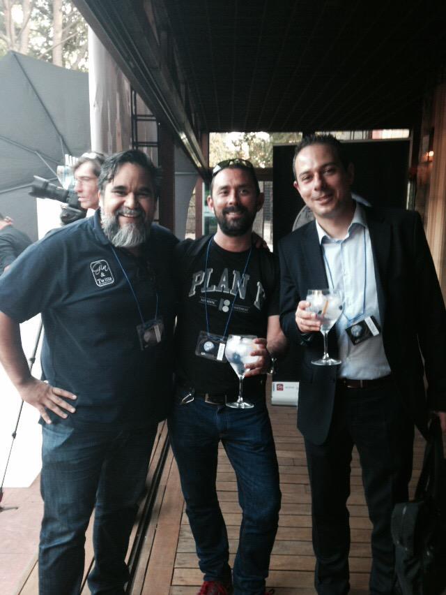 Un crack mi amigo <a href="/pjmelian/">Pablo Melian</a> en @ginmotive estrenando #logo #imagendemarca <a href="/GinAndTwitts/">Gin And Twitts ®</a> con <a href="/buddyamor/">buddyamor</a>