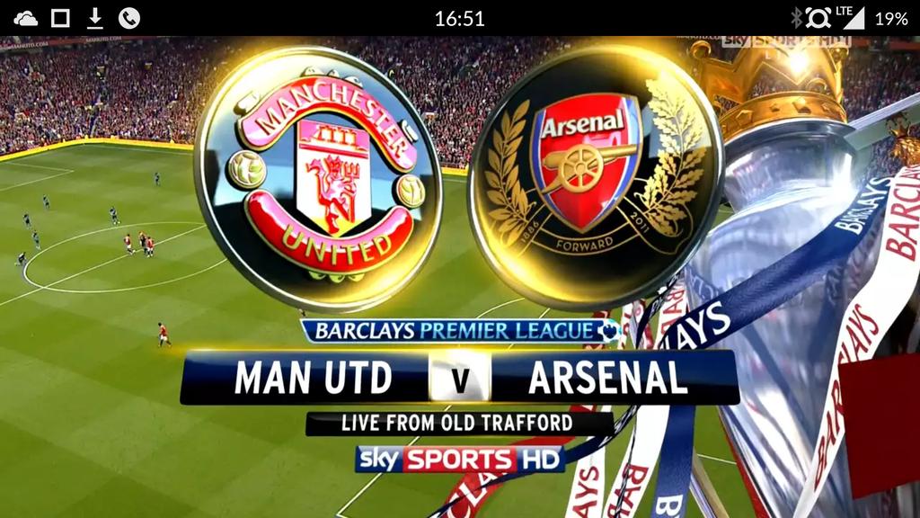 MUFCSparesHOME's tweet photo. RT @MufcExecAndVIP: AVAILABLE: Arsenal inc Lounge access, programme, tea &amp; coffee - pay bar &amp; food £149 #Mufc #Afc http://t.co/4VhQfUUalh