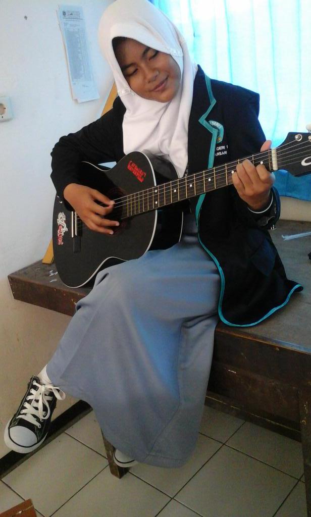 Ranii_065's tweet photo. #RajabDay_osis2015 http://t.co/L86Soib7Nh