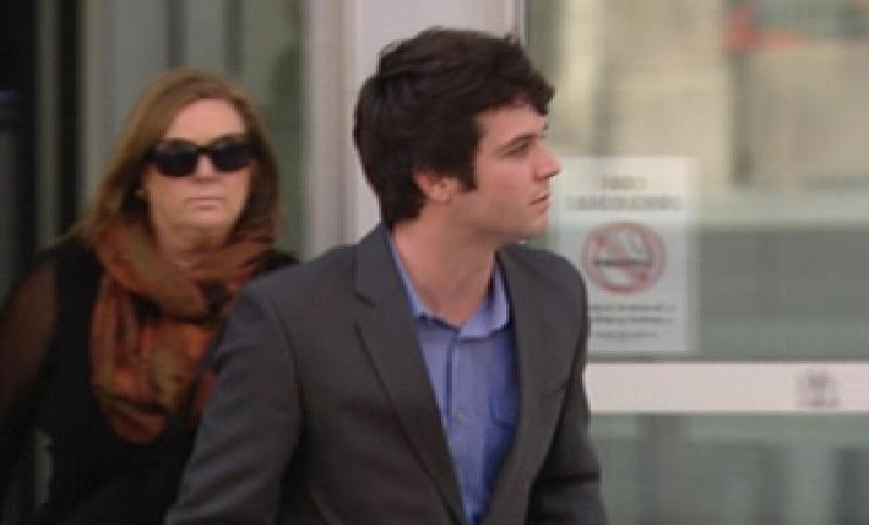 Sarah Lawrence (@sarahtlawrence) on Twitter photo 24yo man fined $5000 w/o conviction after he detonated 3 home-made pipe bombs around the CBD. More in <a href="/WINNews_Ben/">WIN News Bendigo</a> 24yo man fined $5000 w/o conviction after he detonated 3 home-made pipe bombs around the CBD. More in <a href="/WINNews_Ben/">WIN News Bendigo</a>