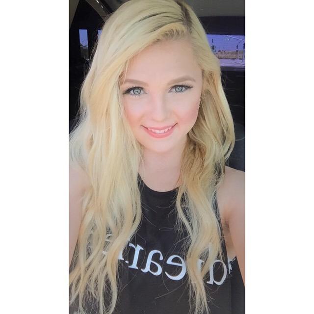 Dreamer http://t.co/0uw6UAt7sR<a href="/tag/cheerleaders"class="tags"><span>#cheerleaders</span></a>