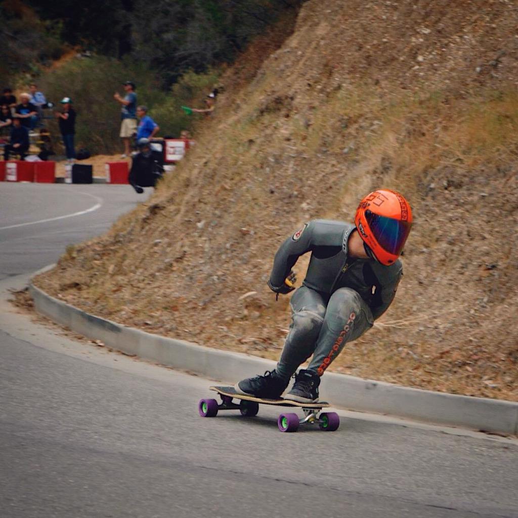 kylejchin's tweet photo. Stretched out my skate muscles for the year at the #catalinaislandclassic. #loadedboards #orangatang http://t.co/HqucAy1Jvw