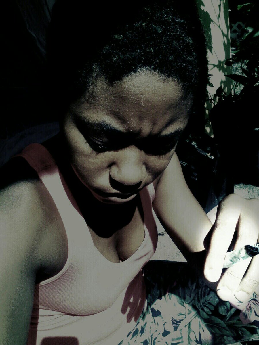 FlowaahMeWild's tweet photo. #AVIDThinker #one love
@NasseKing @SouthernEmcee @JimaBeatz @TheRealMrNarly @EOAlves @dannygitelss http://t.co/AN1qysTX7b