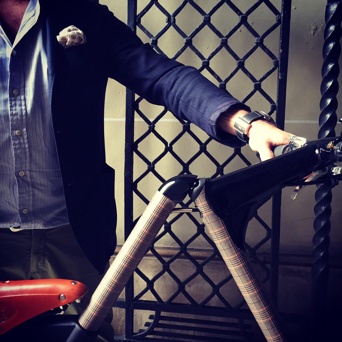 tagmidesign's tweet photo. the #strida #bike and our #fixyourbike #kit #Classic #Tartan #graphic #pattern.  it's a enhance your #lifestyle. http://t.co/cxrA1OQtek