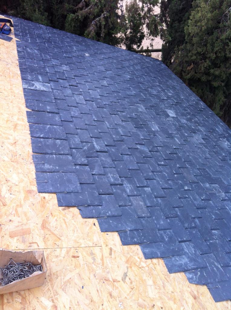 callerguestejas's tweet photo. Maneras de colocación y remates de una cubierta de pizarra!! http://t.co/6VnzTUCVKA