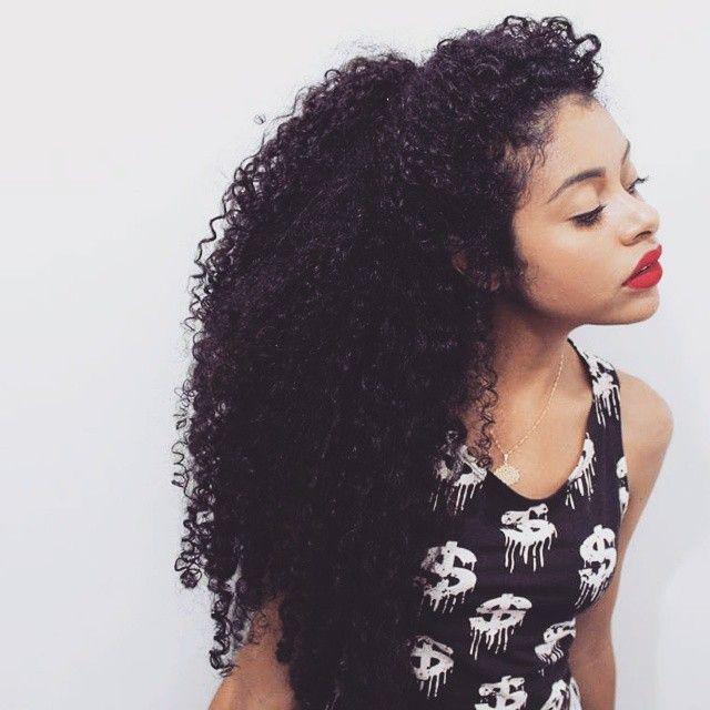 CurrlyStruggles's tweet photo. Omg. Her ponytail😍 #ponytails #curlyhair #longhair #lengthgoals #hashtag #twitter #dollarsigns http://t.co/C1TTdIMca2