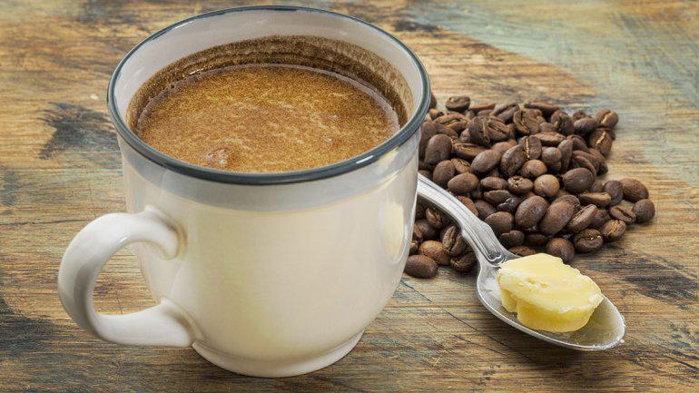 infobae's tweet photo. Fin de un mito: hasta 5 tazas por día de café hacen bien a la salud http://t.co/TQqcaTEGN8 http://t.co/0oDZRxBZ9l