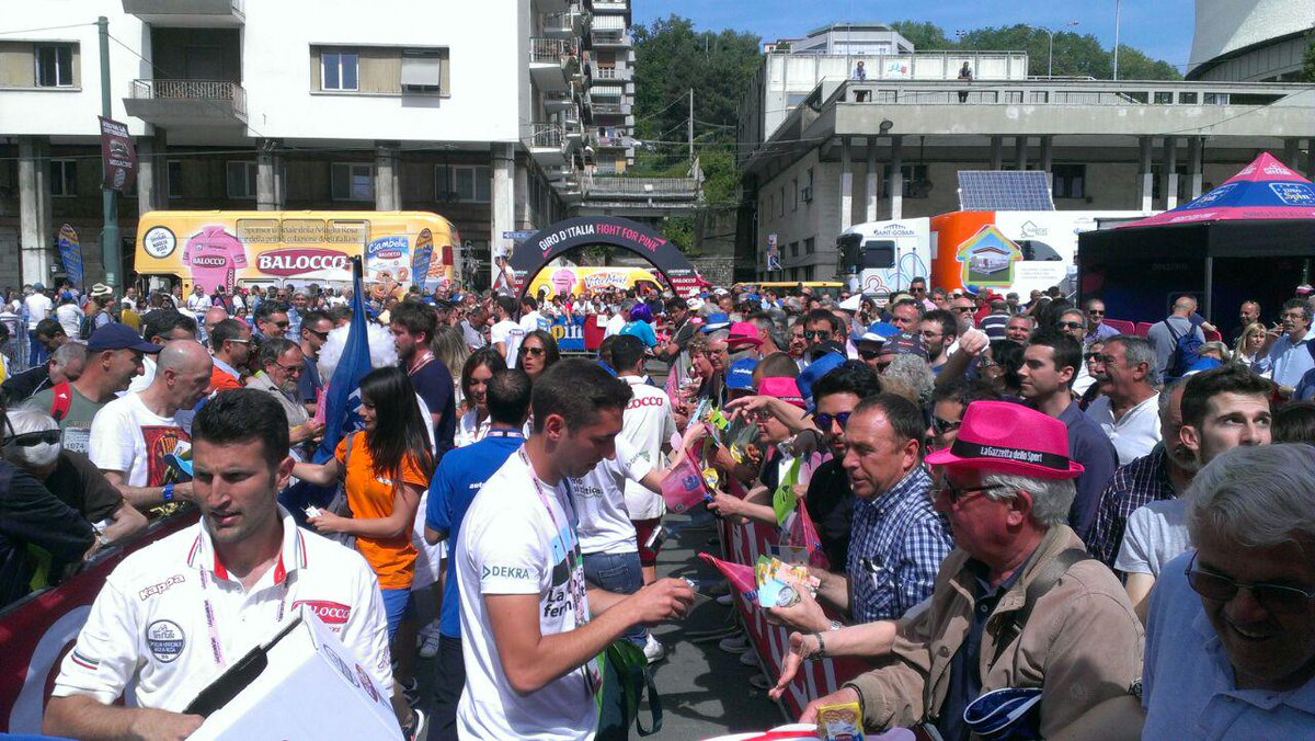 DekraEventi's tweet photo. Quarta tappa raggiunta! LA SPEZIA! #carovana2015dekra #carovana2015ffc #carovanadelgiro http://t.co/UMVNmdbQLl