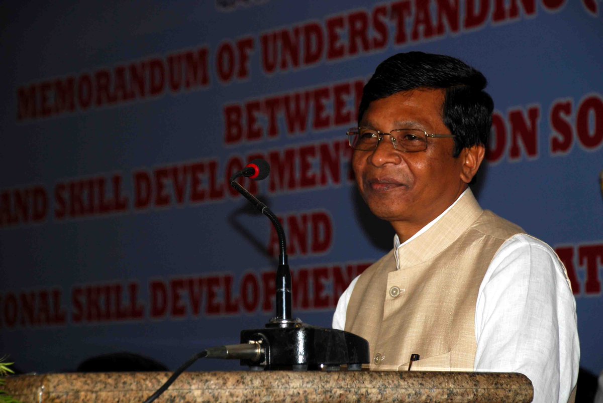 skilljharkhand's tweet photo. Hon'ble Union MoS, Rural Development Shri. Sudharshan Bhagat, @MOS_ruraldev speaking at the MoU signing ceremony. http://t.co/Ml560jKjGU