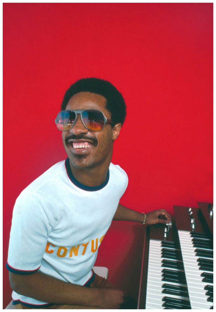 goOve_'s tweet photo. Happy Birthday Stevie! http://t.co/S1stLz8pFJ