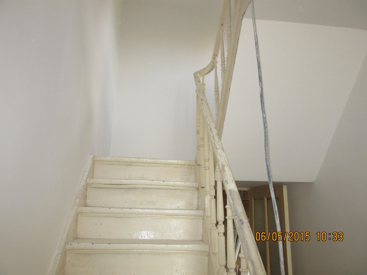 JeanGrell's tweet image. Rénovation complète d'une maison modeste : Plâtrage des murs (suite)