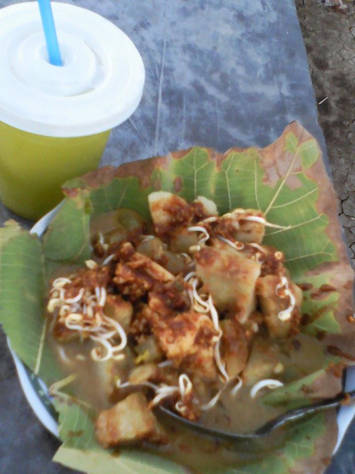 Es tebu vs lontong tahu lezzit #wisatakuliner