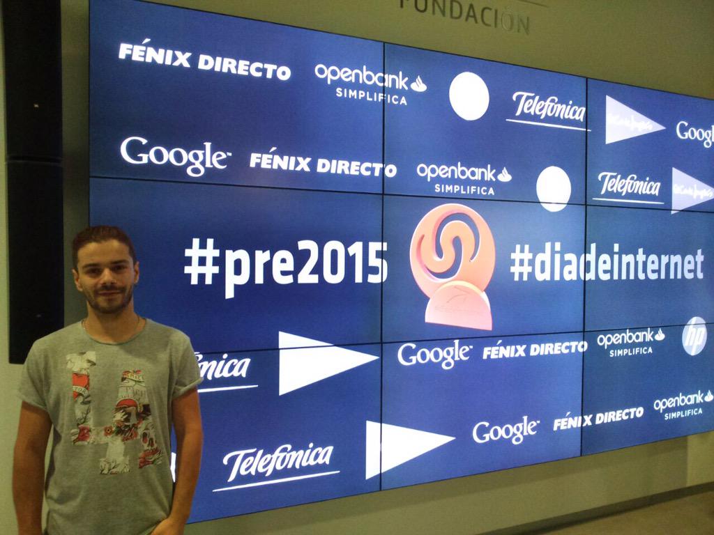 Ya estamos aquí! #DiadeInternet #pre2015 arriba <a href="/Malviviendo/">Malviviendo</a> y <a href="/comaland/">Comaland</a>