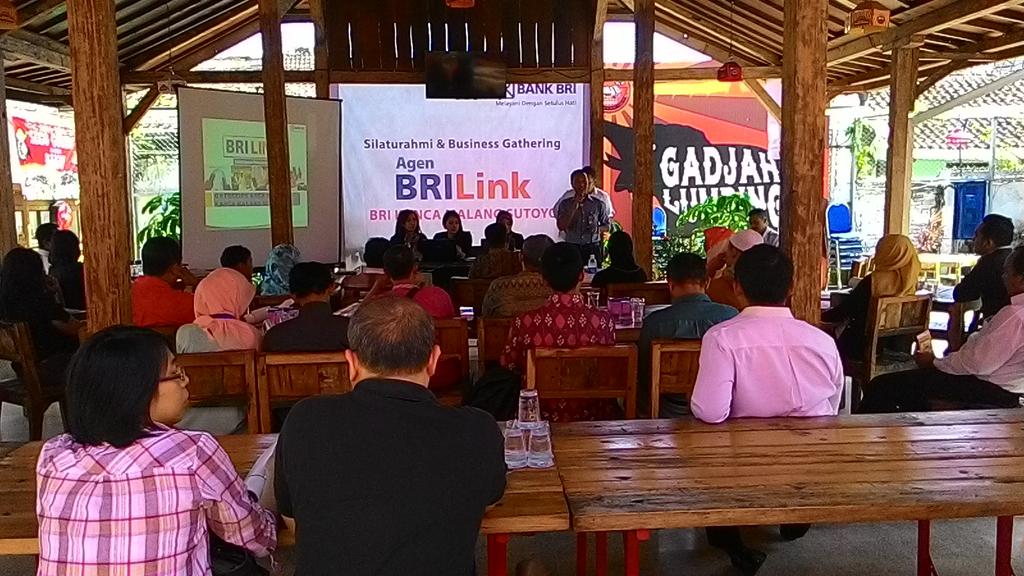 Gadjahlumping's tweet photo. Yuk sukseskan acara kalian di Gadjah Lumping,Ghatering,Ultah,dinner semuanya bisa http://t.co/MnQoiKq11q