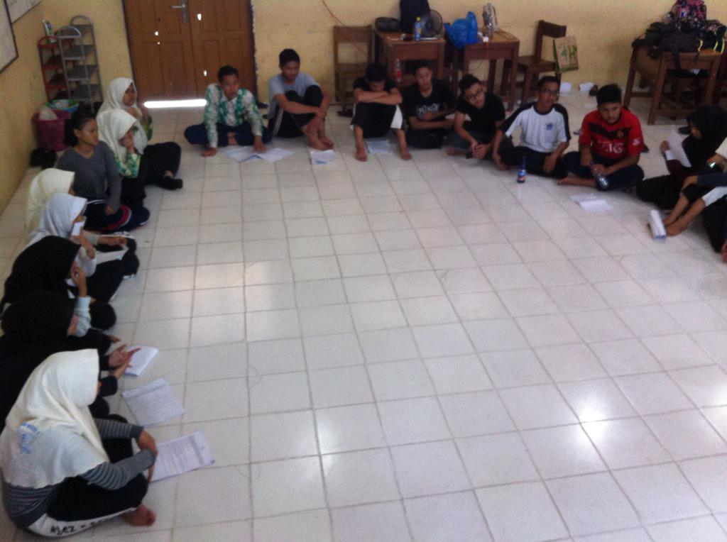 teatermentari's tweet photo. http://t.co/MV1Qtg3eus