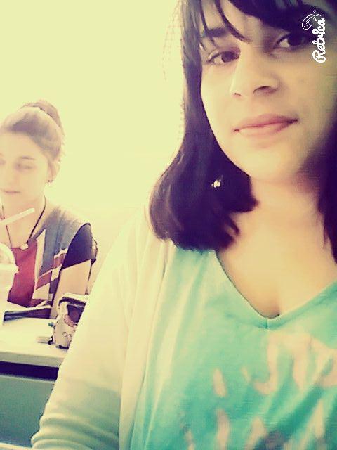 marianna123_x's tweet photo. #english_lesson #final_test #selfies_in_exams #we_arent_fine!!!! http://t.co/bBmREP3b3H