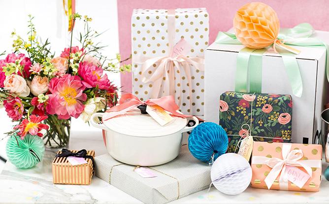 CrateandBarrel's tweet photo. #BridalShower host? Get @100LayerCake's tips on making it extra special: http://t.co/eQErjG5m3I #WeddingWednesday http://t.co/C7pgOA5RCk