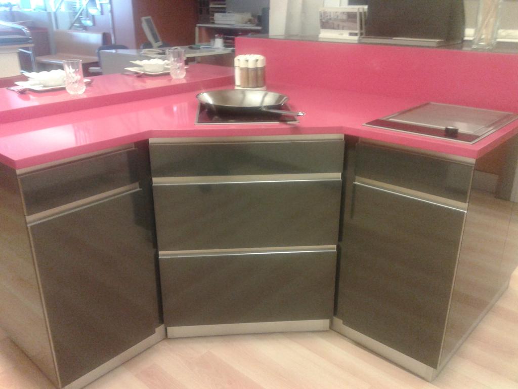 KALPEMUR's tweet photo. Oferta especial en kalpemur por cambio de exposiciones. #innovacion http://t.co/OuWVeHO4Cd