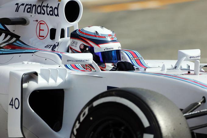 JunaidSamodien_'s tweet photo. Its @alexlynnracing in the @WilliamsRacing FW37 #F1TestingMagic (Via AMuS) http://t.co/1kduJlv8Wg