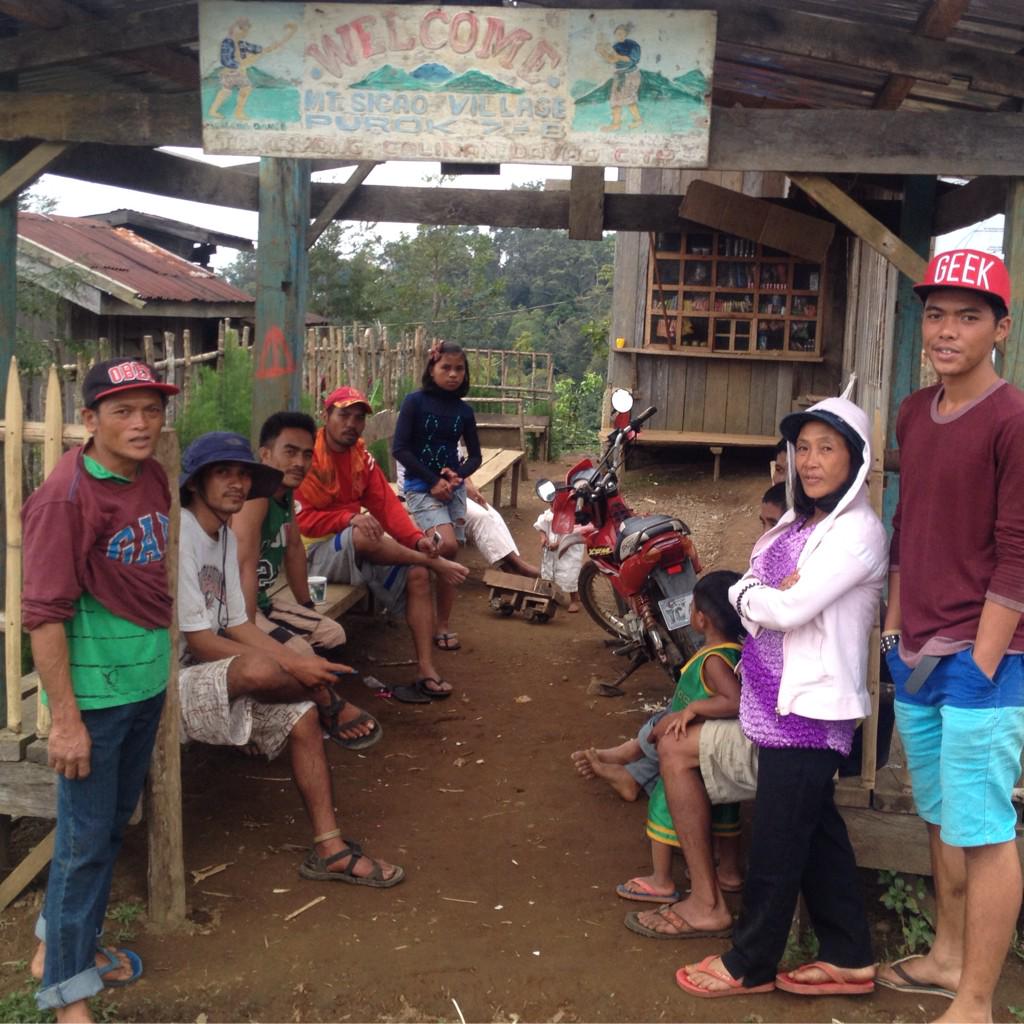 butikaw2077's tweet photo. Bagobo-Klata Tribe+Phil Eagle Fdn.+B+WISER push for collaboration to avert biodive loss in Mt. Apo thru LAWIN #APFFI http://t.co/zSgZHXnJtr