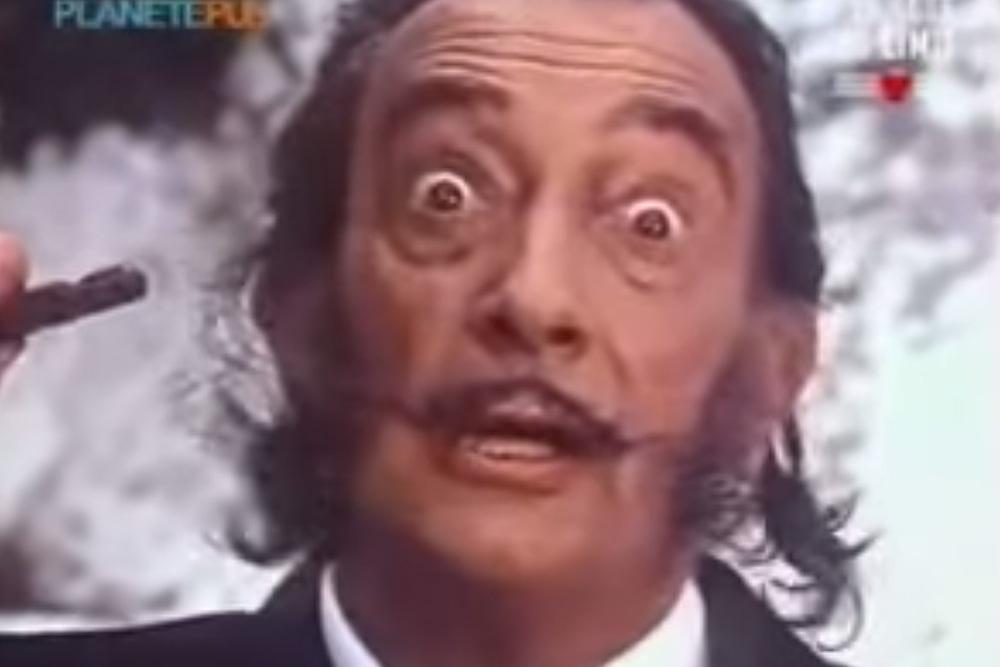 See how Salvador Dali REALLY loved his sweets mirror.co.uk/usvsth3m/witne…