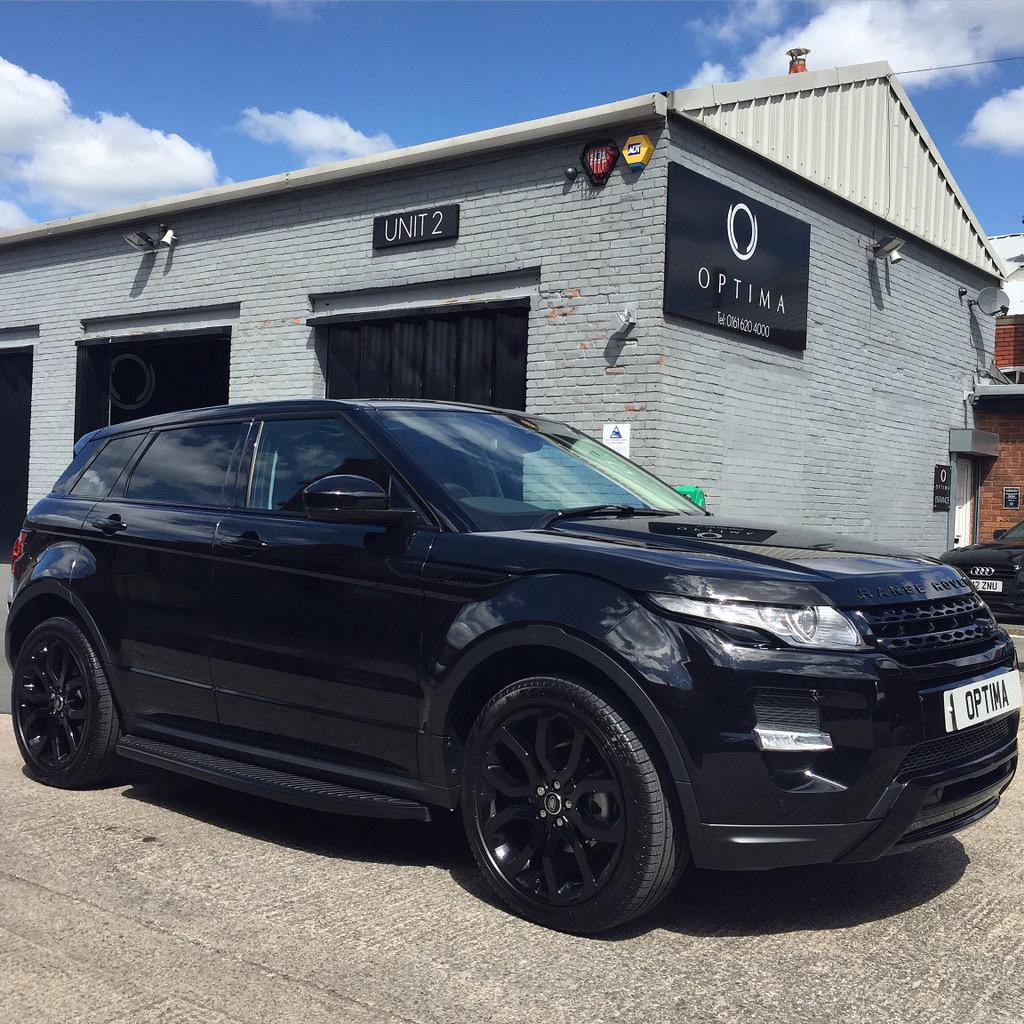 optimacars's tweet photo. Off to deliver this beauty! Murdered out #Rangerover #evoque #allblack #optimacars ⚫️⚫️⚫️ http://t.co/K8U8jtF9r6