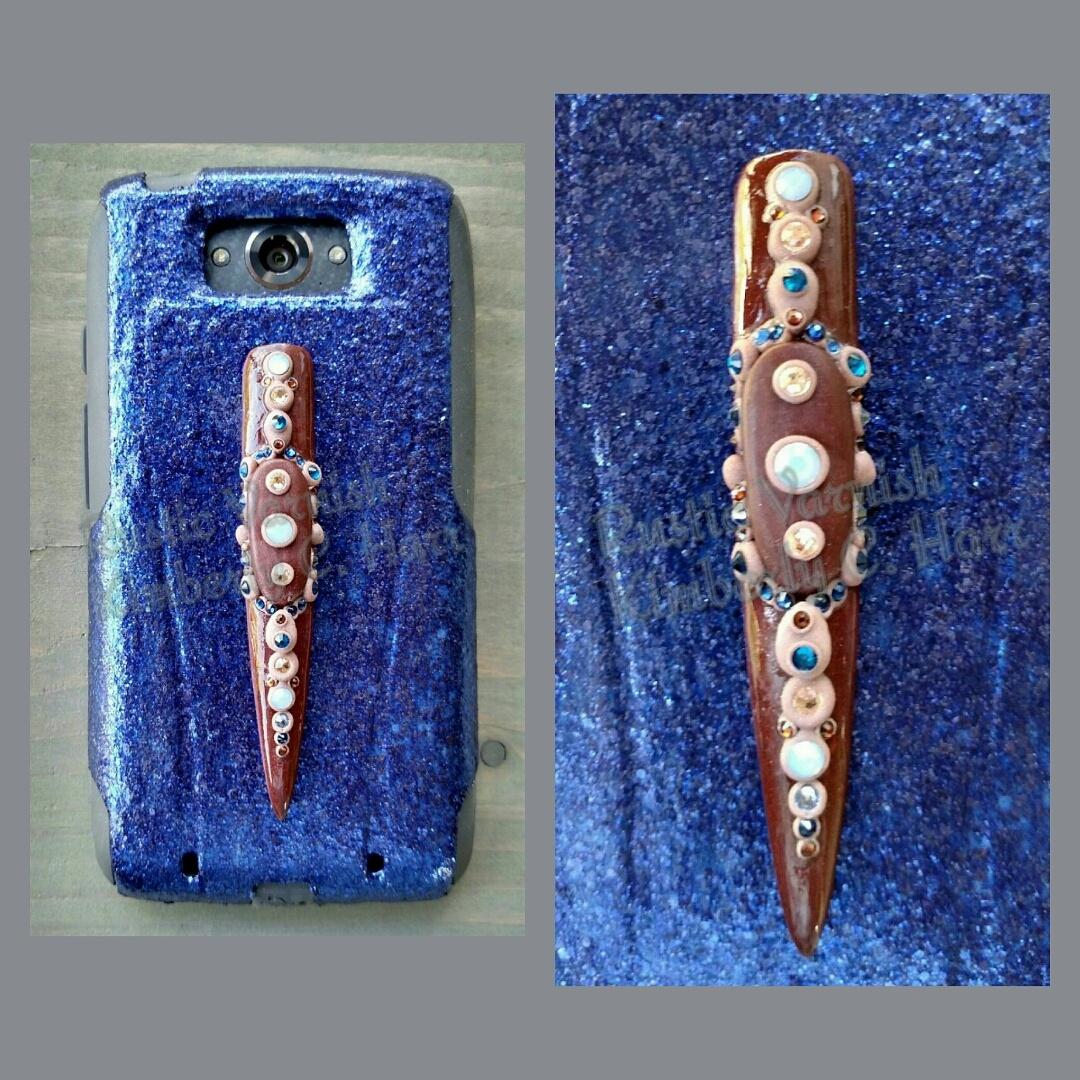 New nail phone case for meeee :D