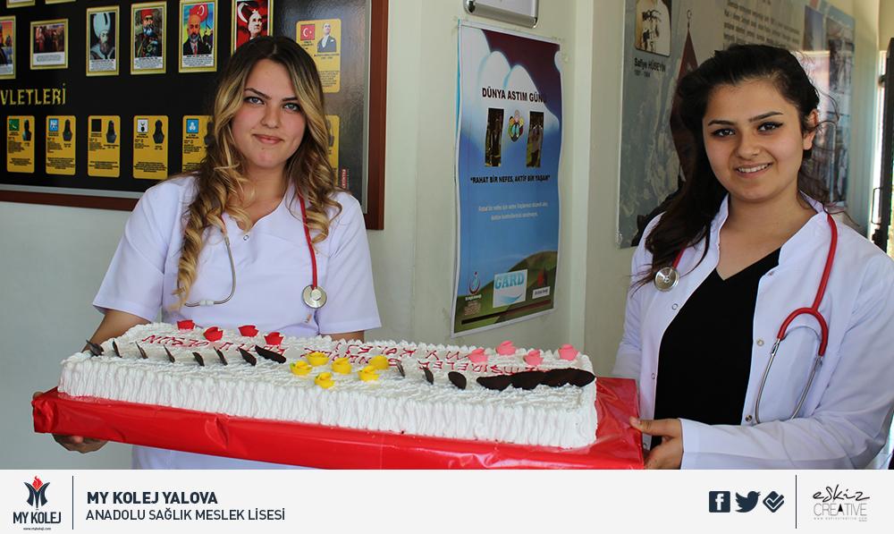 MYKoleji's tweet photo. #MYKolej #Yalova Heşireler Günü Kutlu Olsun... http://t.co/vXmsh7wEet