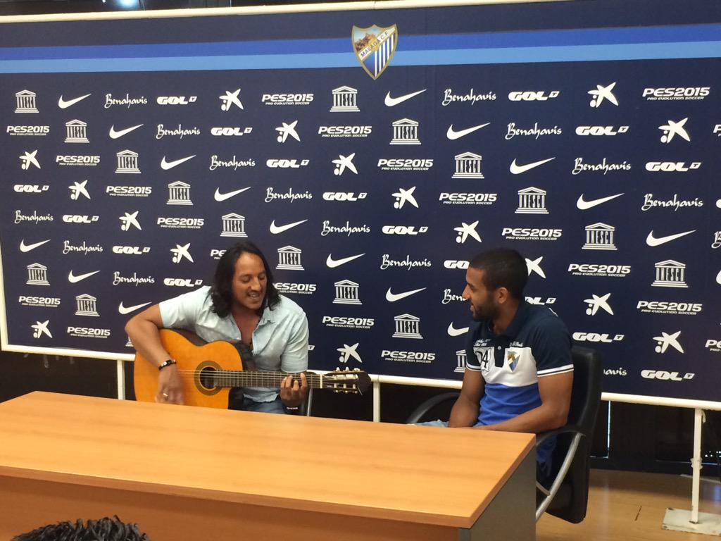 UnidosporelGol's tweet photo. Bonita experiencia la que hemos vivido hoy gracias nuevamente al @MalagaCF. Todo un maestro @Tisso12!!! http://t.co/9b5UyPFdqi