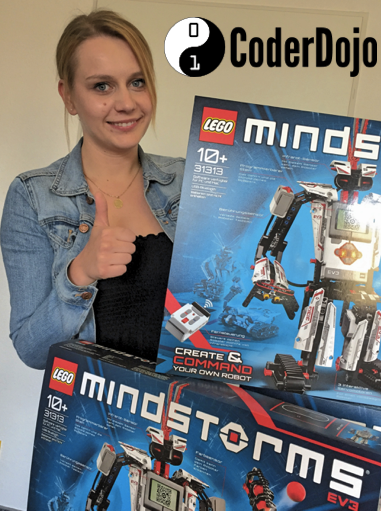 CoderDojoKassel's tweet photo. #LegoMindstorms beim nächsten #CoderDojoKassel am 30.05.15!!! Vielen Dank @Micromata für die Bereitstellung! #cdks http://t.co/Vz4usChq6s