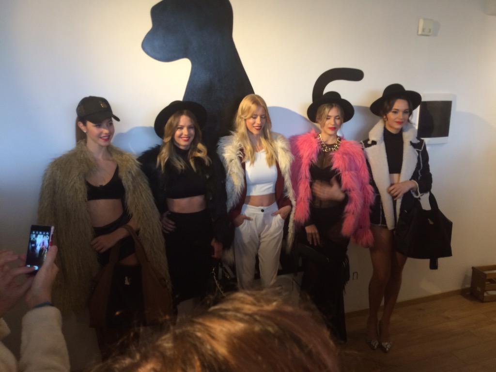 Desfile @nikkadenicoleneumann #benikka #becrueltyfree <a href="/nikitaneumann/">Nicole Neumann</a> <a href="/marnicolett/">Mar</a> <a href="/Joseherrero29/">Jose Herrero ♕</a>