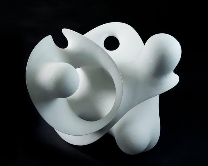 INNImagazine's tweet photo. JUST ART #EvaHild #EvaHildSculpture #EvaHildCeramicSculptures #EvaHildFlowingSculpture #FlowingSculptures http://t.co/jXDBi3TyPa