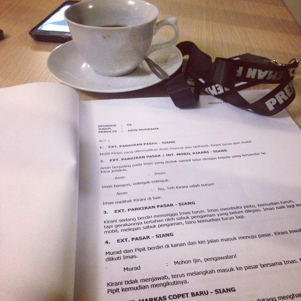dodisanjaya's tweet photo. Gud nite.. See u tomoro ;) #PP2RCTI #ReadingScript at @TheKopiAnjis http://t.co/nbQM9yCBIT