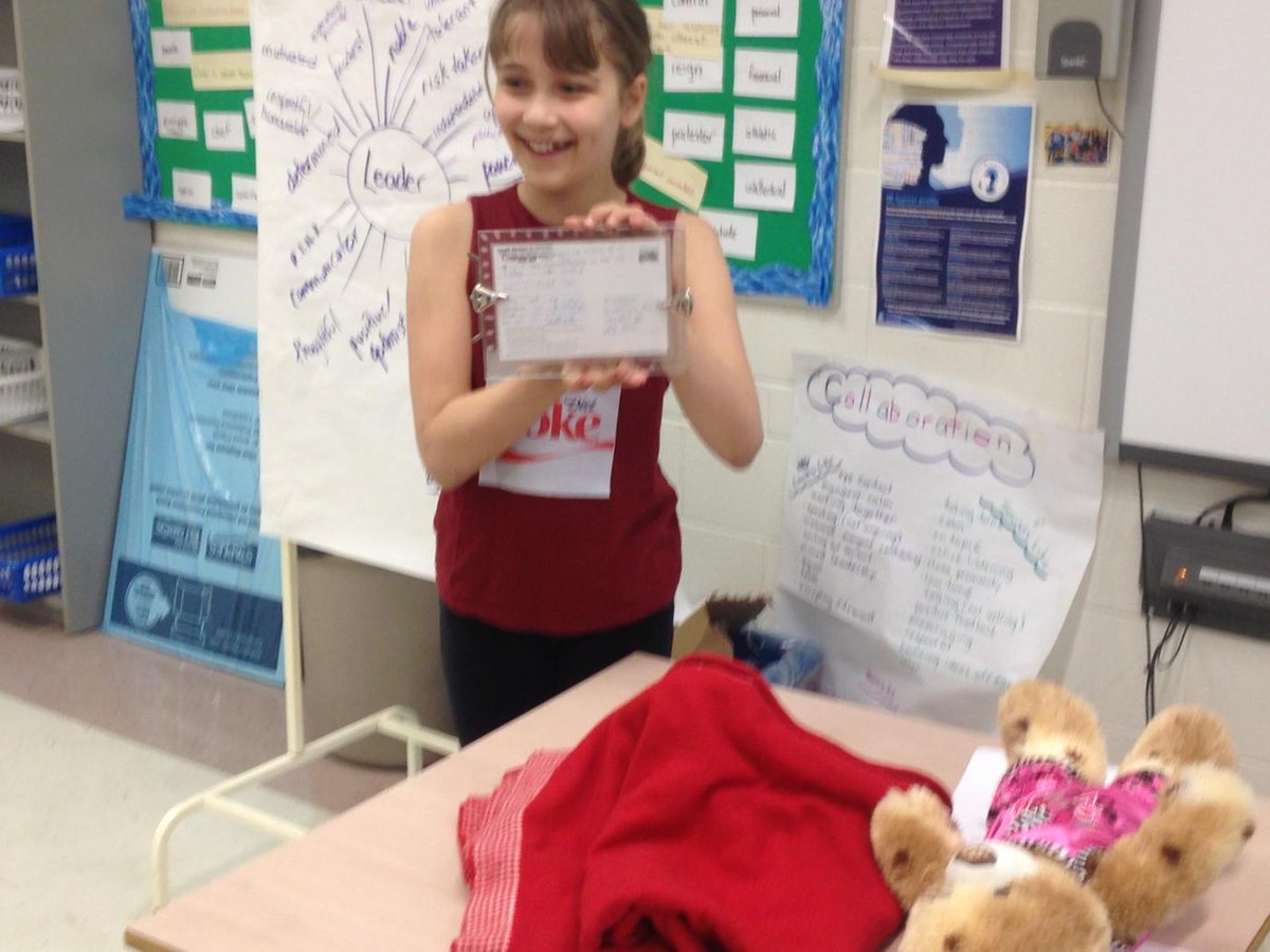 iamnoadaniel's tweet image. Her Master Storyteller 3 about her stitches had the class in stitches. #Building Outside the Blocks #MST3