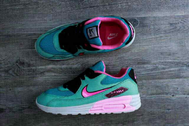 NoriskaNogel's tweet photo. BIG SALE 
NIKE airmax 90 VIETNAM QUALITY
size39-43 250rb

pin : 75078d0f
line : cakra_bsm
wa/sms : 081320603643 http://t.co/htGYLJBEnG