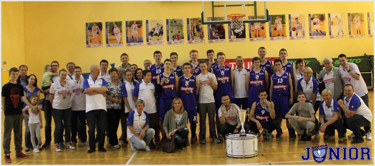 basketpoznan's tweet photo. #BBJP + #BTO = #MEDALE MistrzostwPolski #Srebro #U18PL #brąz #U20PL #złoto #3X3 #AllStars #MVP http://t.co/i9h4XqJiQ5 http://t.co/20n8k0x0GW